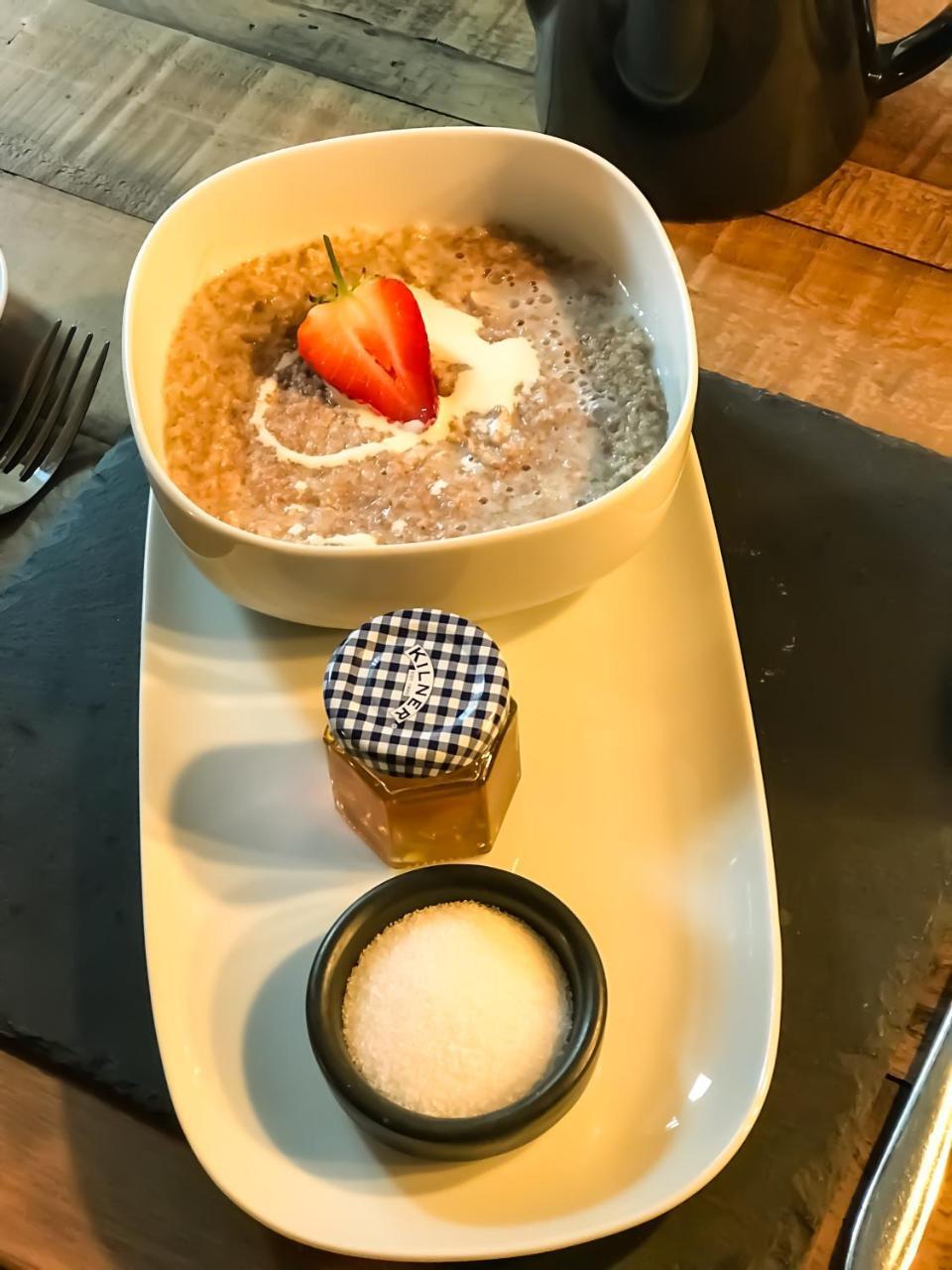 An Corr, Arrochar Bed & Breakfast エクステリア 写真